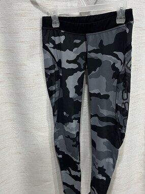 Women's Camo Black & Grey Large Leggings New With Tags Better Bodies (107)
